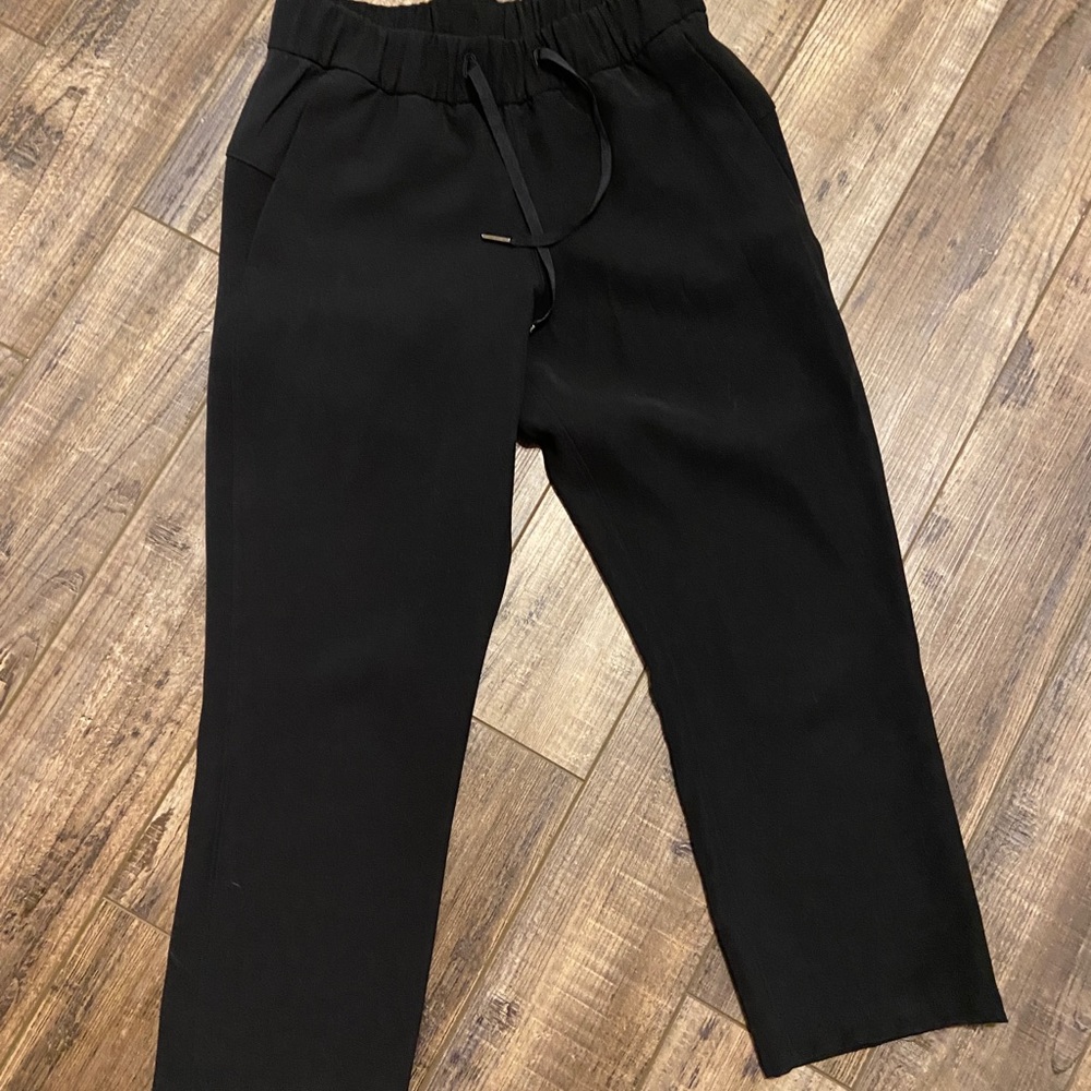 Lululemon On the Fly Pants Size 4